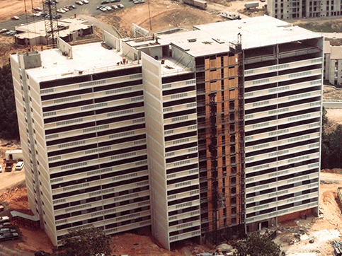 AKW building being built